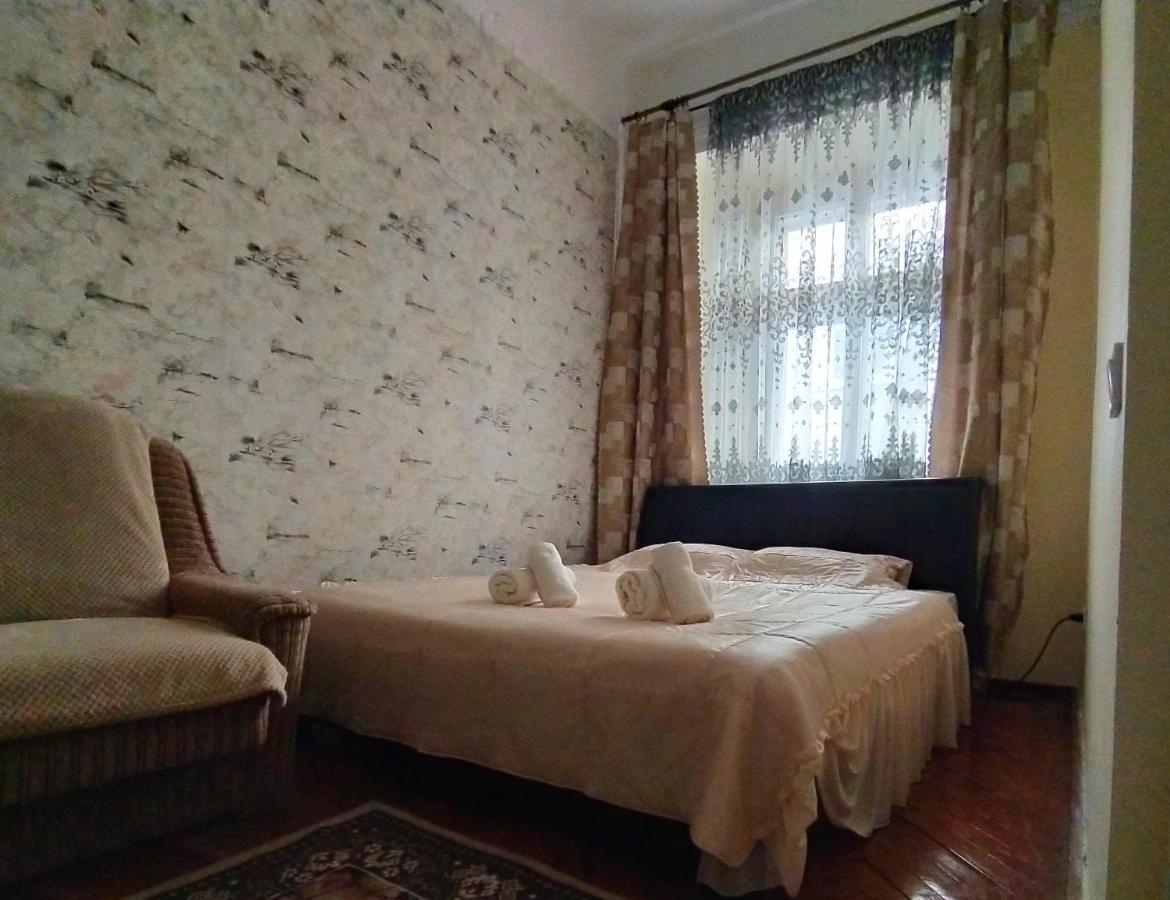 Apartment On Rynok Square Lviv Eksteriør bilde